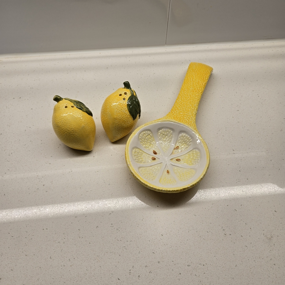 Lemon Decor For Kitchen